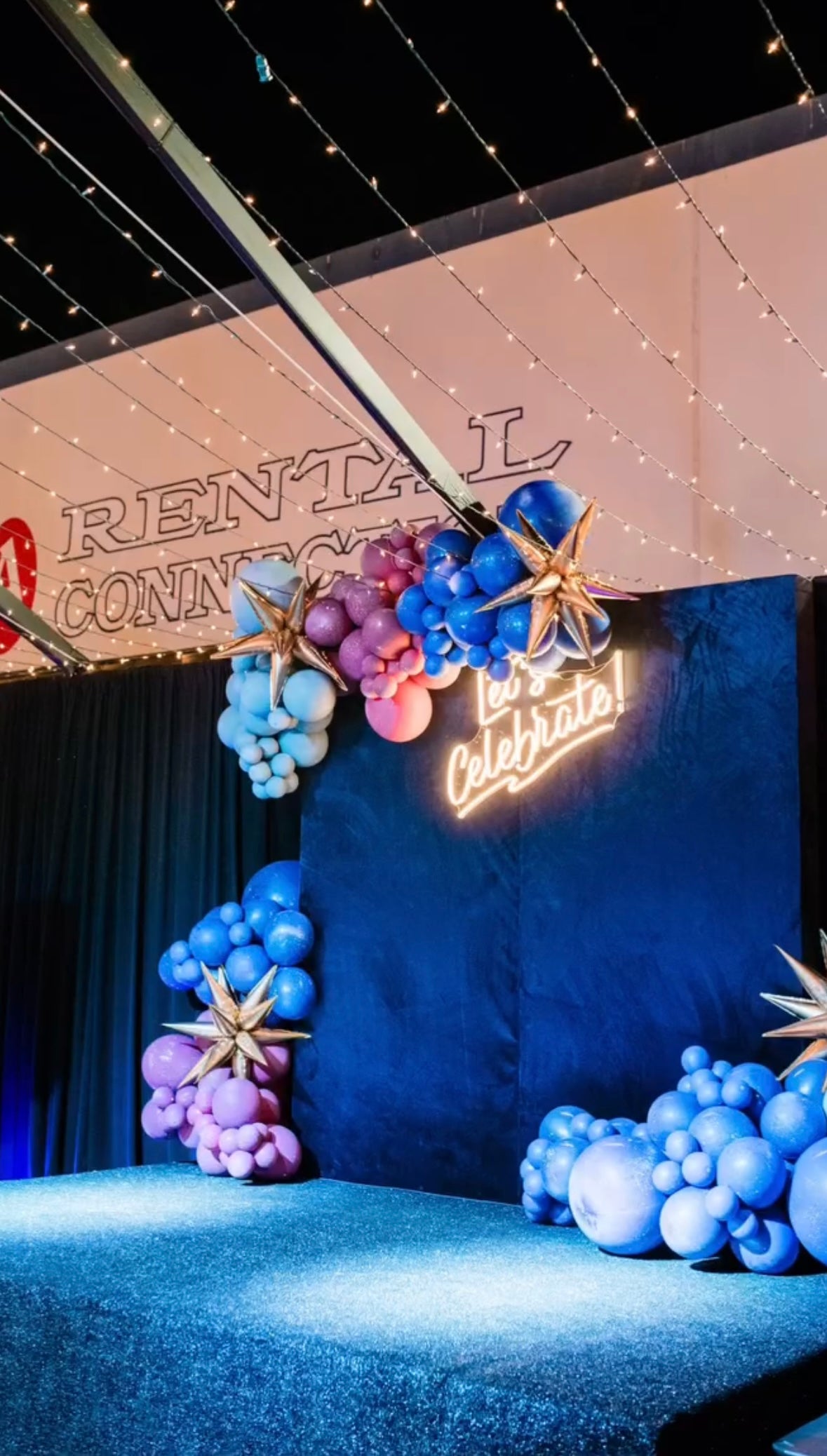 Velvet Free Standing Wall