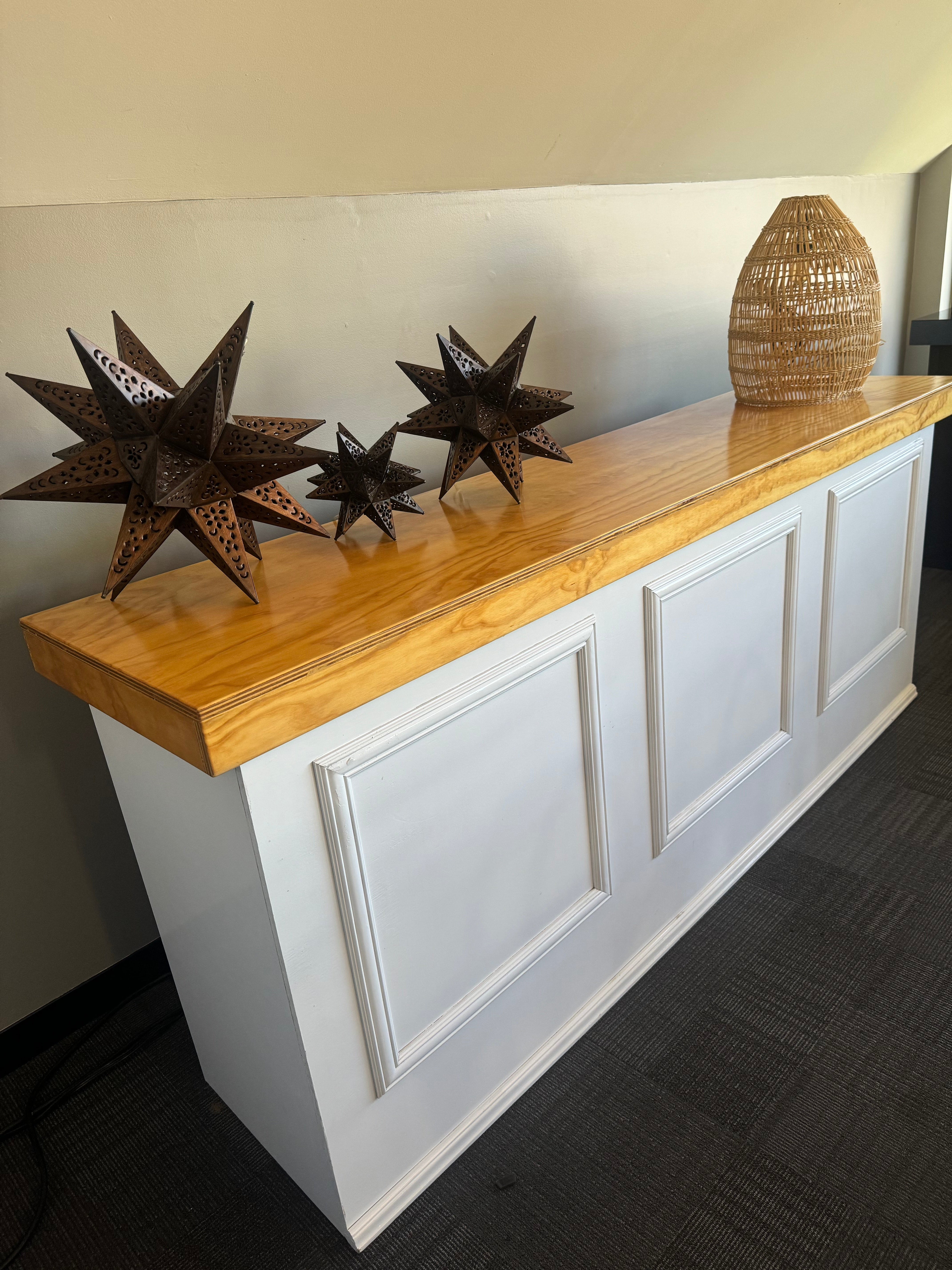 Natural White Hi-Gloss Tessa Bar