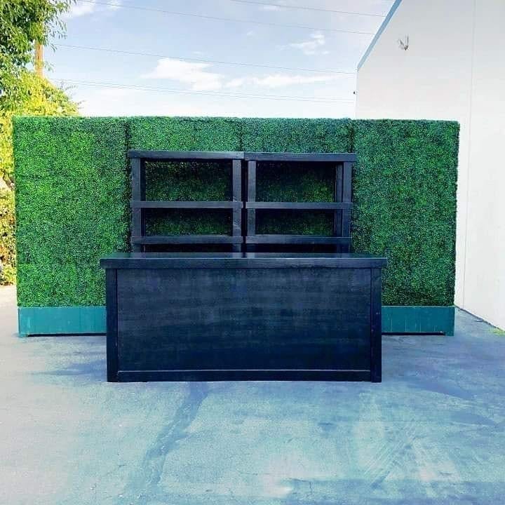 Black Hi-Gloss Bar