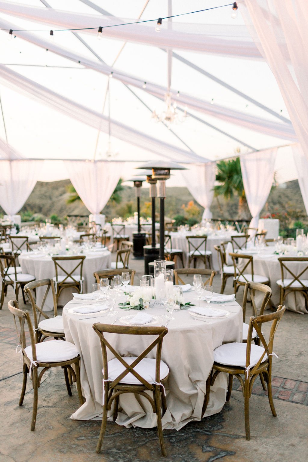 Round Banquet Tables